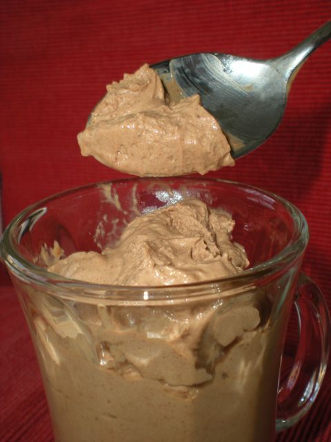 Now just imagine that Ryan Gosling is holding that spoon offering you the most delicious mousse in the world. Mmmm.